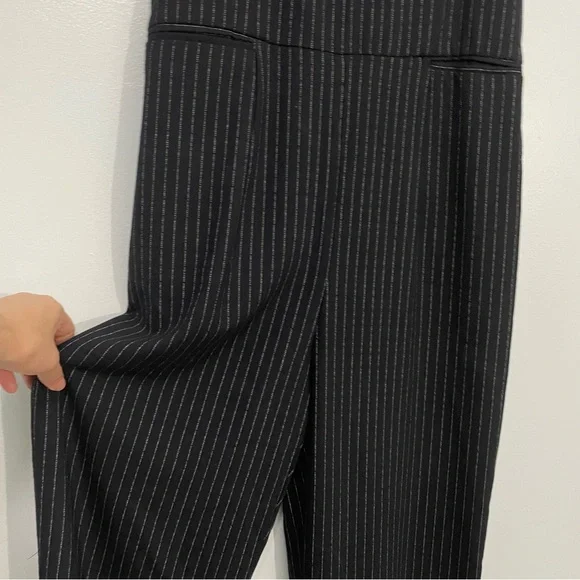 Anthropologie The Essentials Navy Blue Pinstriped Jumpsuit Size 4 - Picture 7 of 12